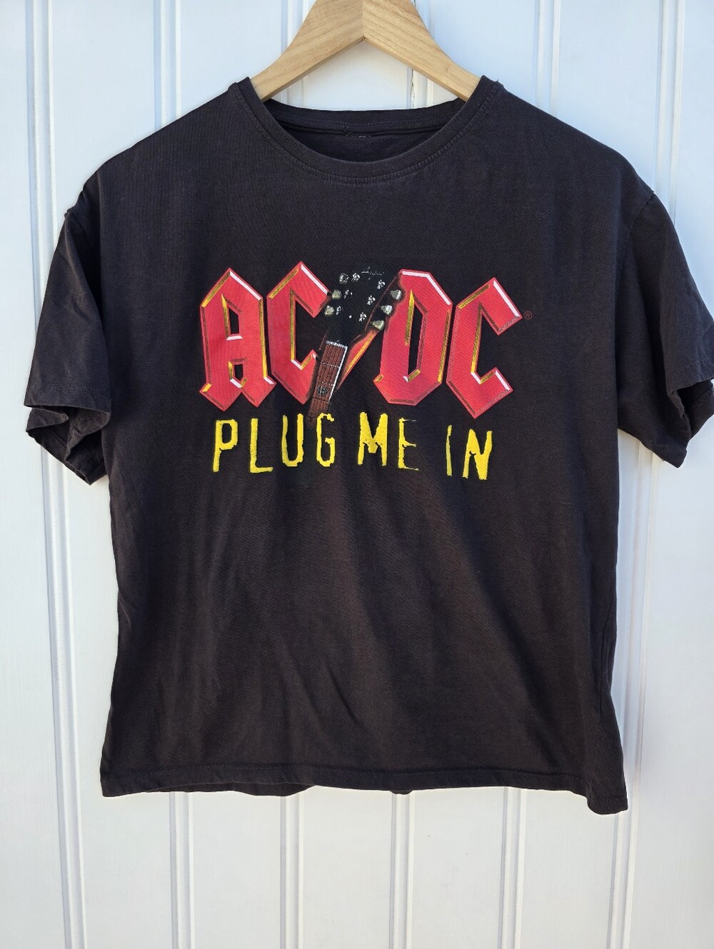 AC/DC Plug Me In Graphic Black Band T Shirt Small